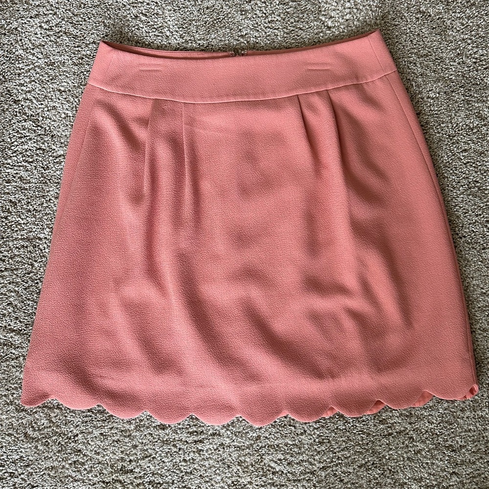 Loft Light Pink scalloped bottom skirt EUC dress up work wear size 4